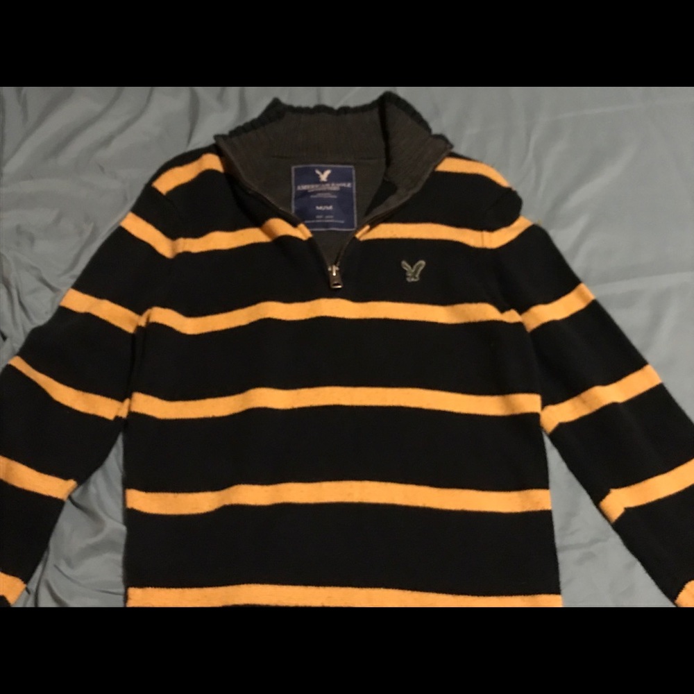 American Eagle sweater